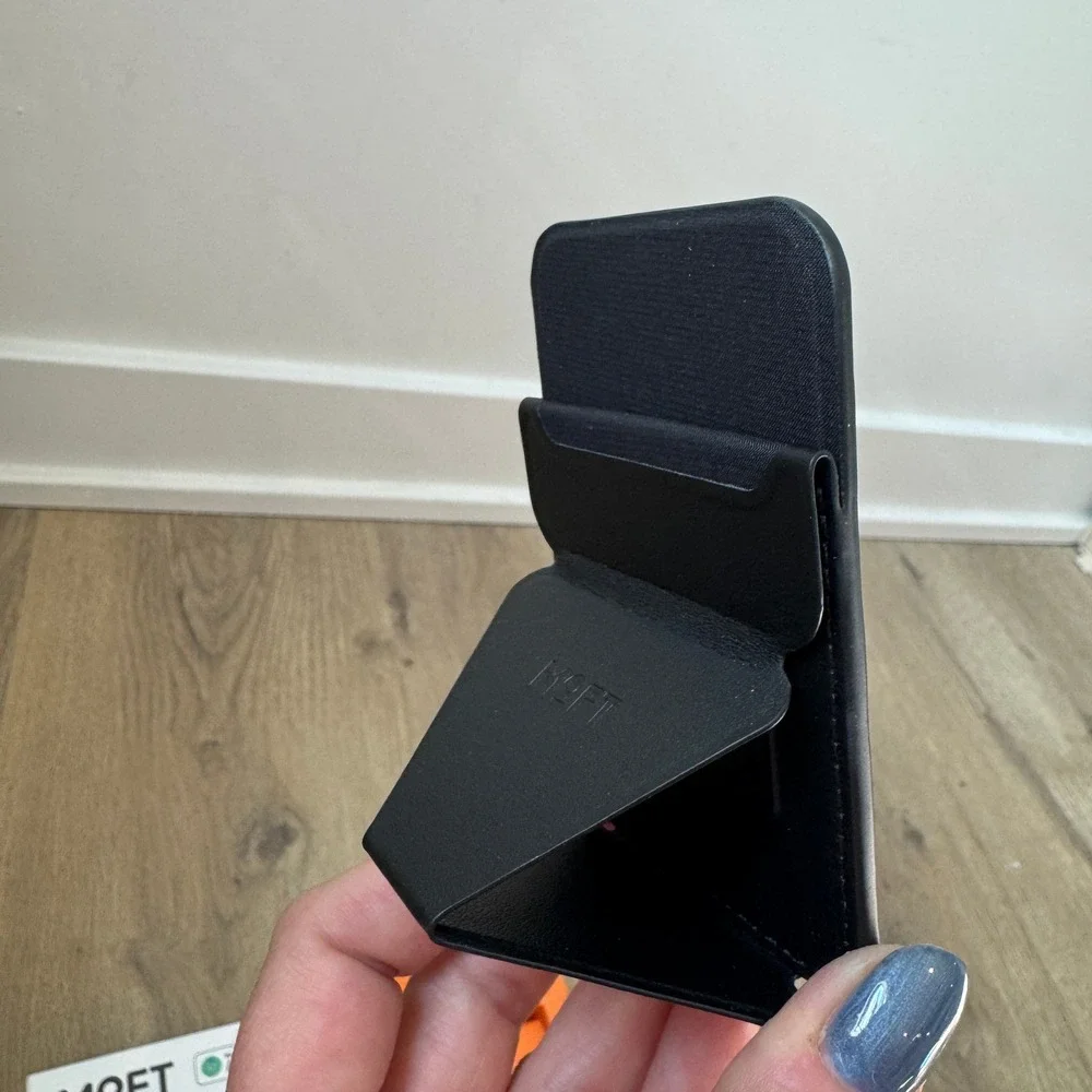 MOFT new packaging